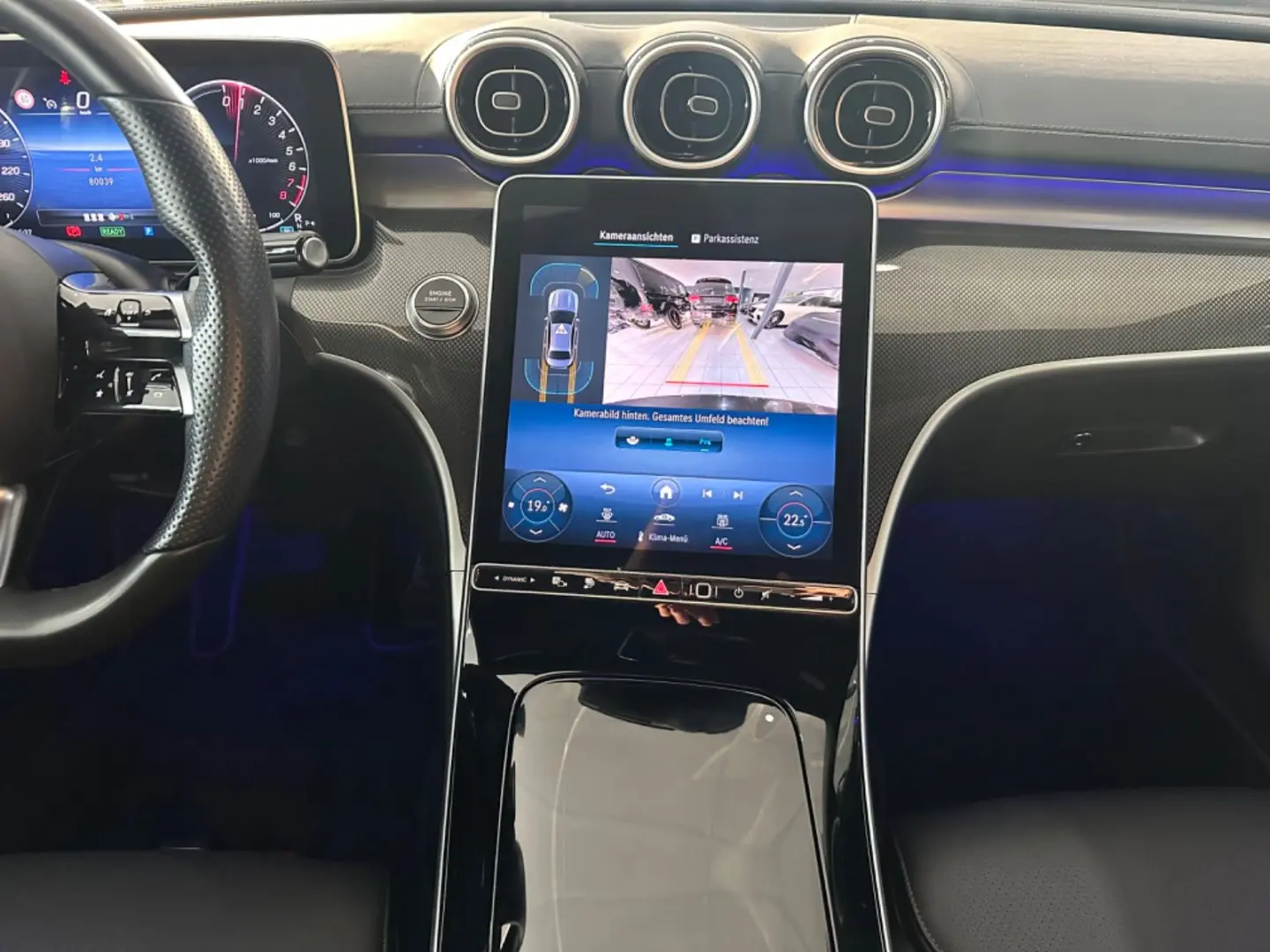 C 300 e Limo*AMG-LINE*KAMERA*CARPLAY*NIGHT*LEDER