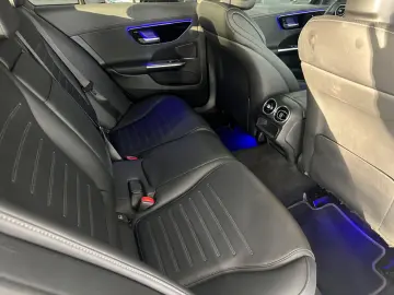 C 300 e Limo*AMG-LINE*KAMERA*CARPLAY*NIGHT*LEDER