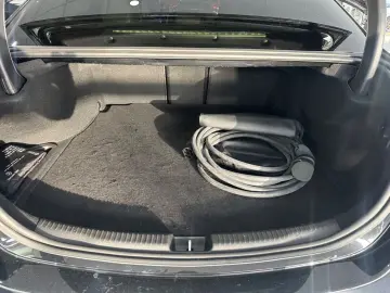 C 300 e Limo*AMG-LINE*KAMERA*CARPLAY*NIGHT*LEDER