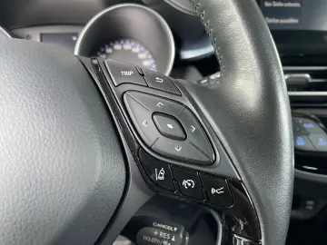 C-HR 2.0 Hybrid Team D *LED*ACC*CarPlay*CAM*SHZ*