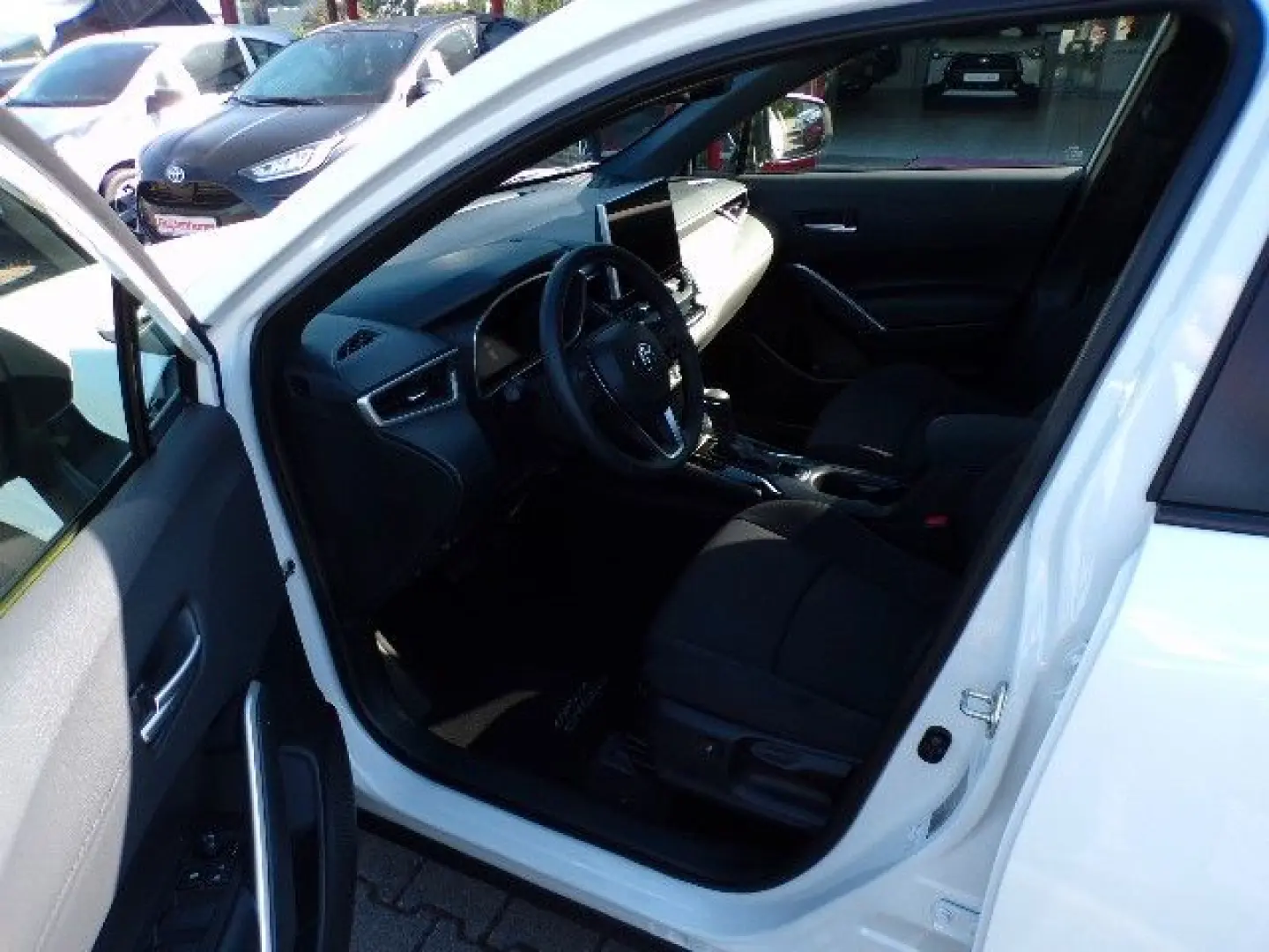 Corolla Cross 2.0 Hybrid AWDComfort Style Allrad