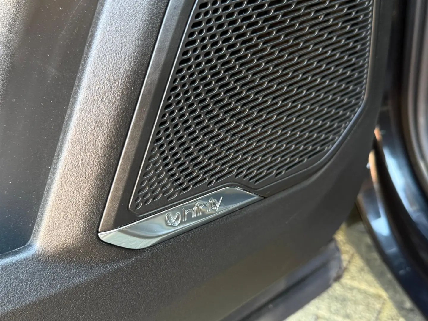 Lynk&Co 01 1.5 T Aut PHEV PANO+LED+NAVI+ACC+MEMO+SHZ+360