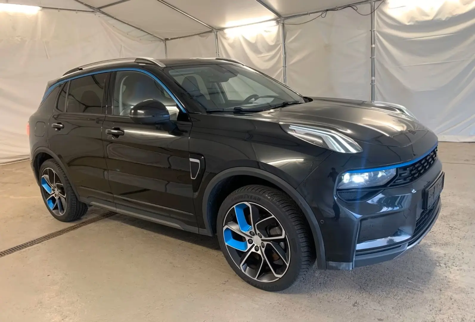 Lynk&Co 01 PHEV Pano ACC 20