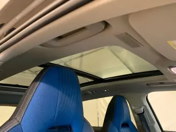 Lynk&Co 01 PHEV Pano ACC 20