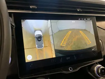 Lynk&Co 01 PHEV Pano ACC 20
