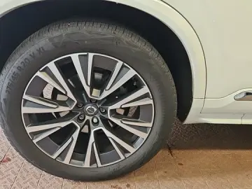 XC90 AWD Inscription Kam 360 Luftfederung Pano