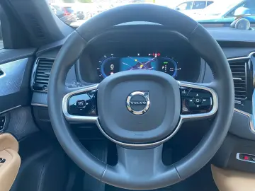 XC90 T8 Plus Bright AWD AHK 360 Pano Head-Up Bow