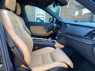 XC90 T8 Plus Bright AWD AHK 360 Pano Head-Up Bow