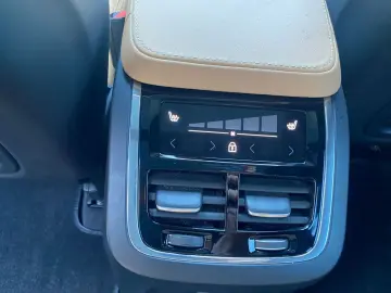 XC90 T8 Plus Bright AWD AHK 360 Pano Head-Up Bow