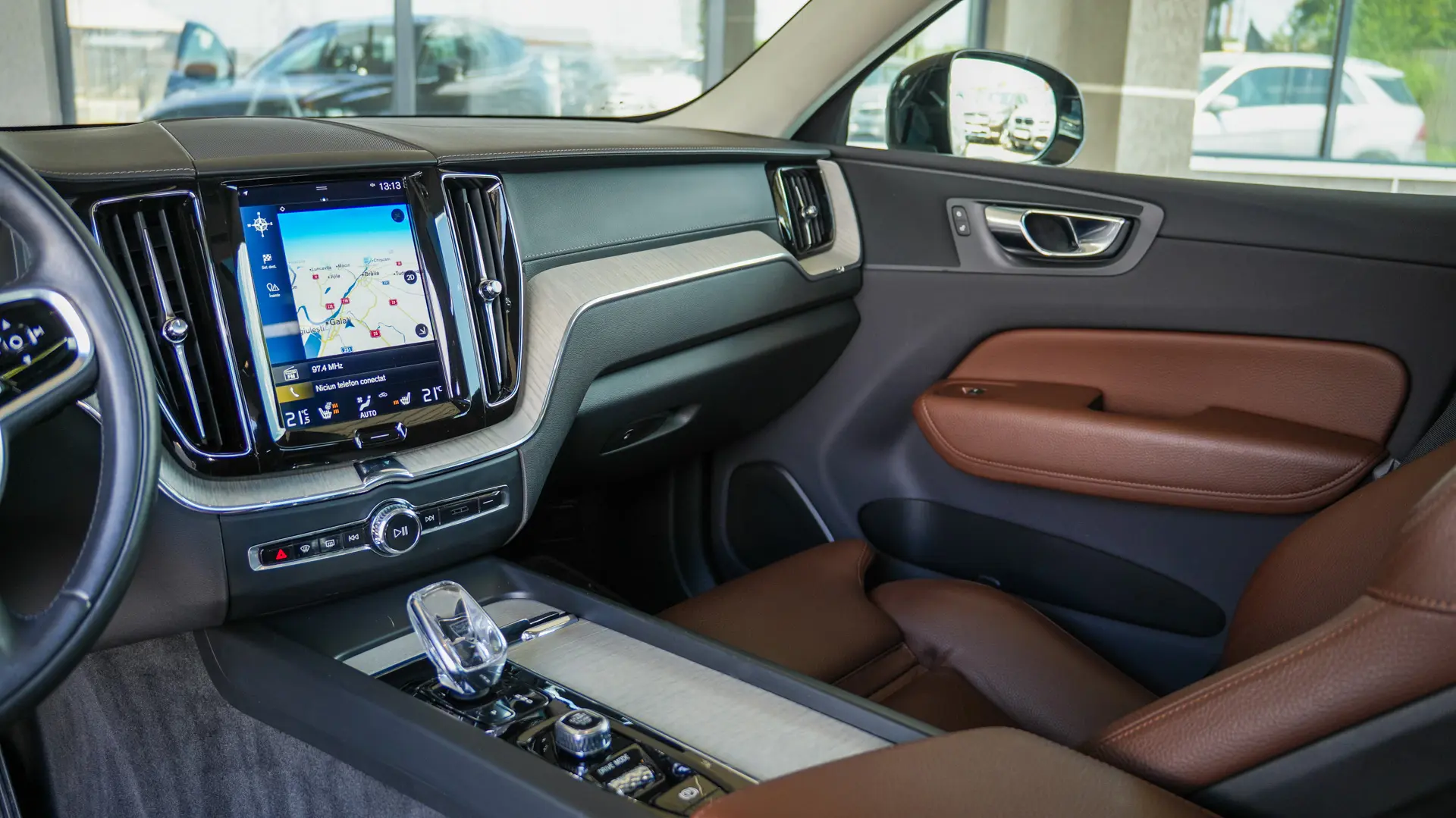 VOLVO XC60 T8