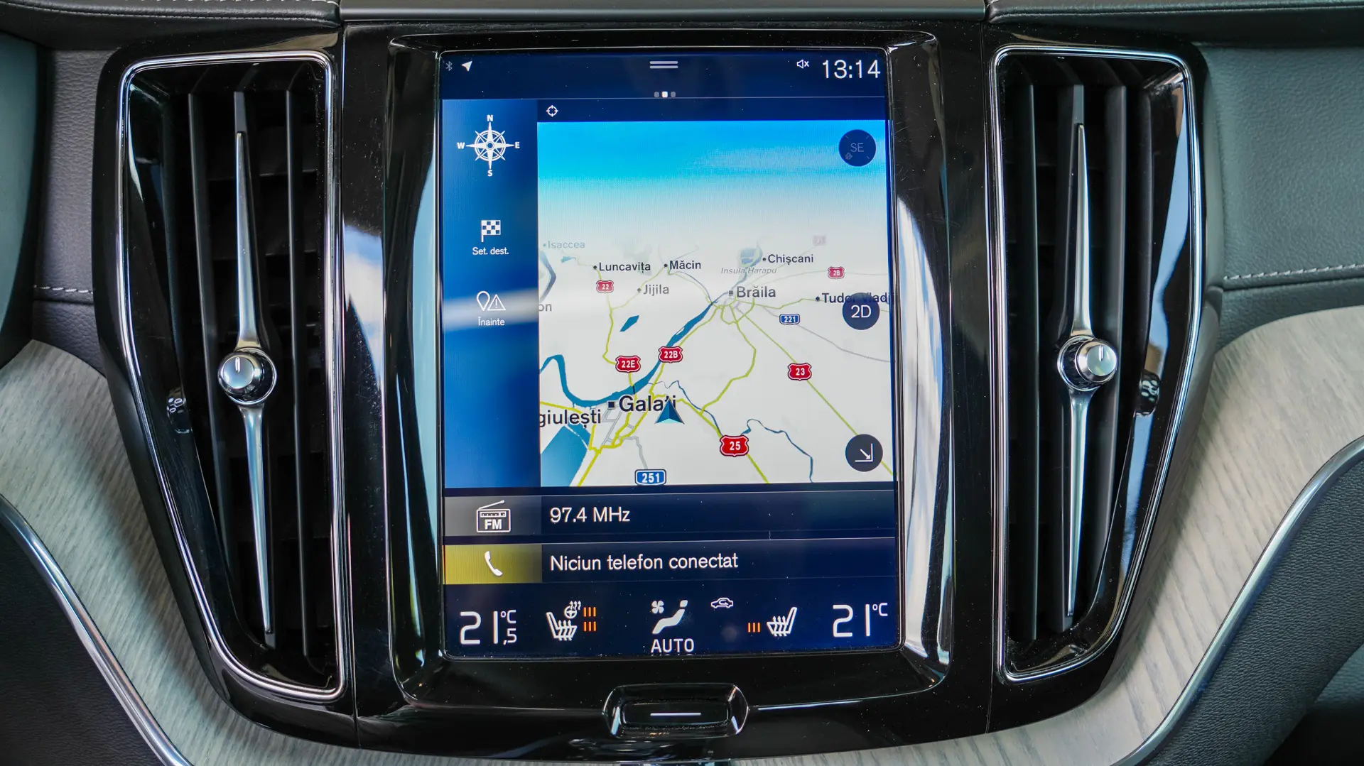 VOLVO XC60 T8