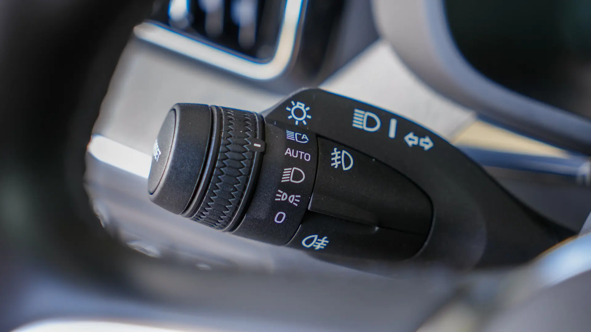 VOLVO XC60 T8