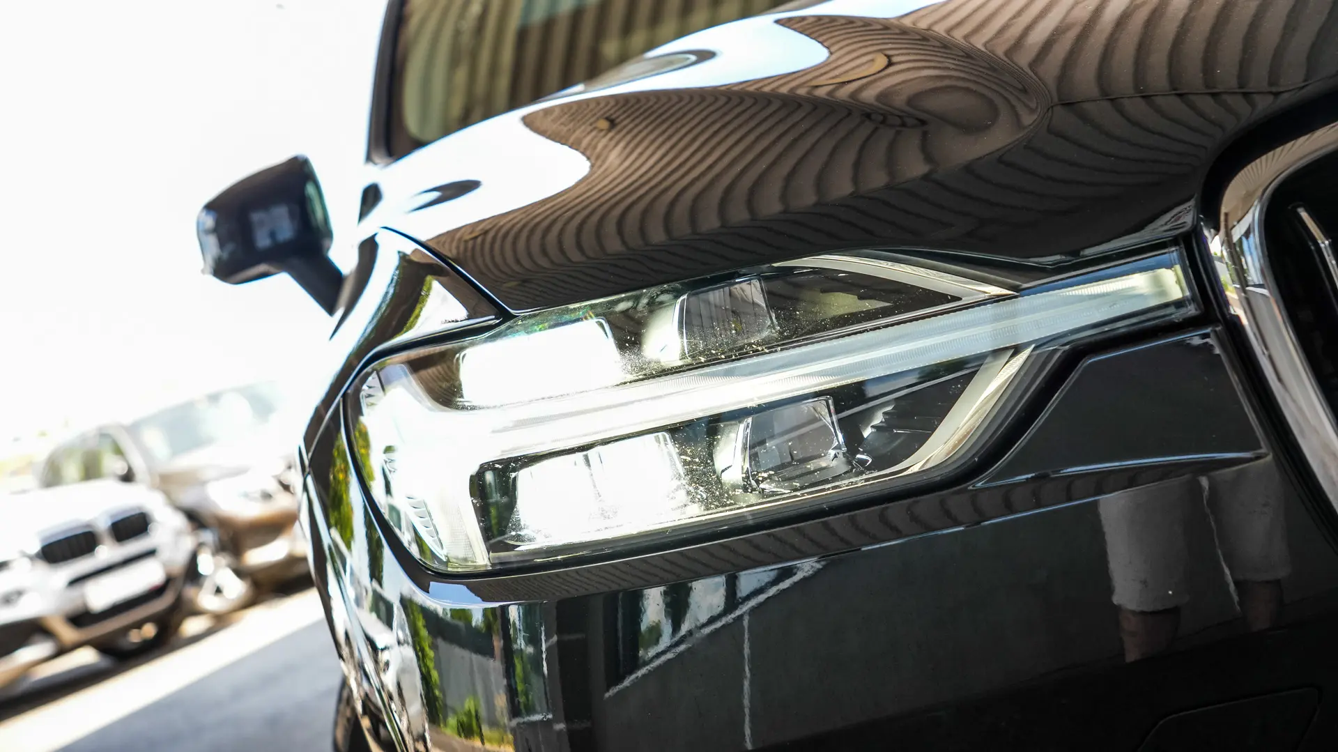 VOLVO XC60 T8