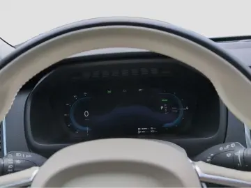 XC90+Recharge+T8+AWD+GT+Standhg+Lenkradhg+PilotA