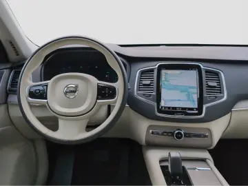 XC90+Recharge+T8+AWD+GT+Standhg+Lenkradhg+PilotA