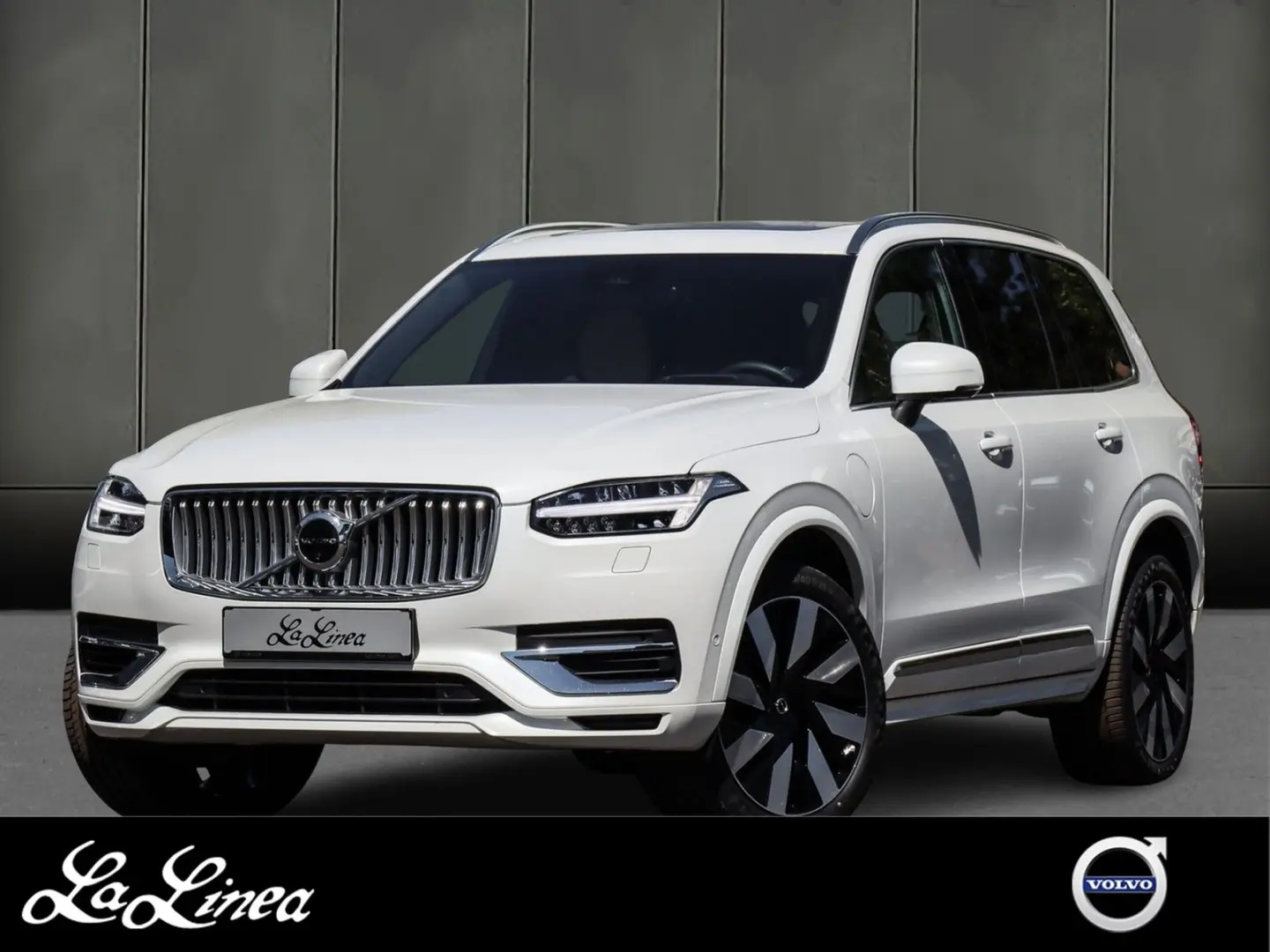 XC90 T8 AWD Plus Bright NP:106.180,-//FOUR-C/AHK