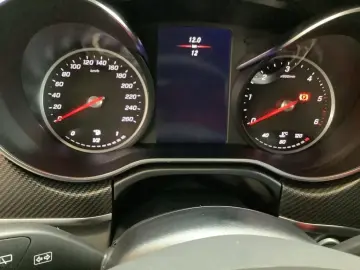 V 300 d Avantgarde Edition AMG AIRMATIC/AHK2,5t