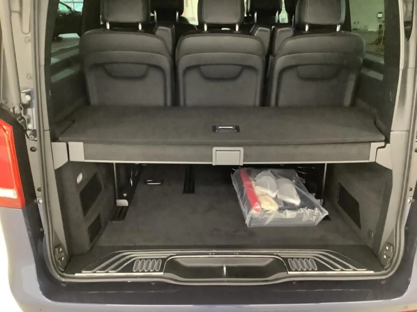 V 300 d Avantgarde Edition AMG AIRMATIC/AHK2,5t