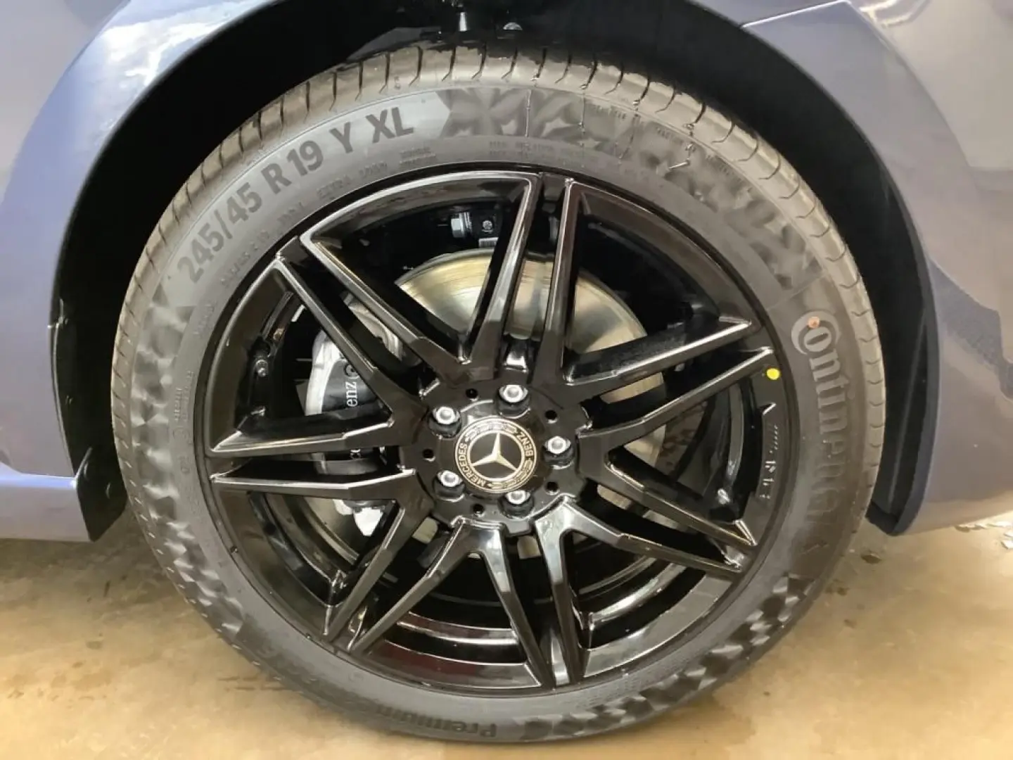 V 300 d Avantgarde Edition AMG AIRMATIC/AHK2,5t