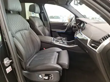 X5 xDrive45e M Sport Laser DA PA+ Pano KomfSitze
