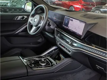 X6 30 d, M-Sport, DriveAssPro, ParkAssPro, Stand