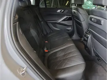 X6 30 d, M-Sport, DriveAssPro, ParkAssPro, Stand