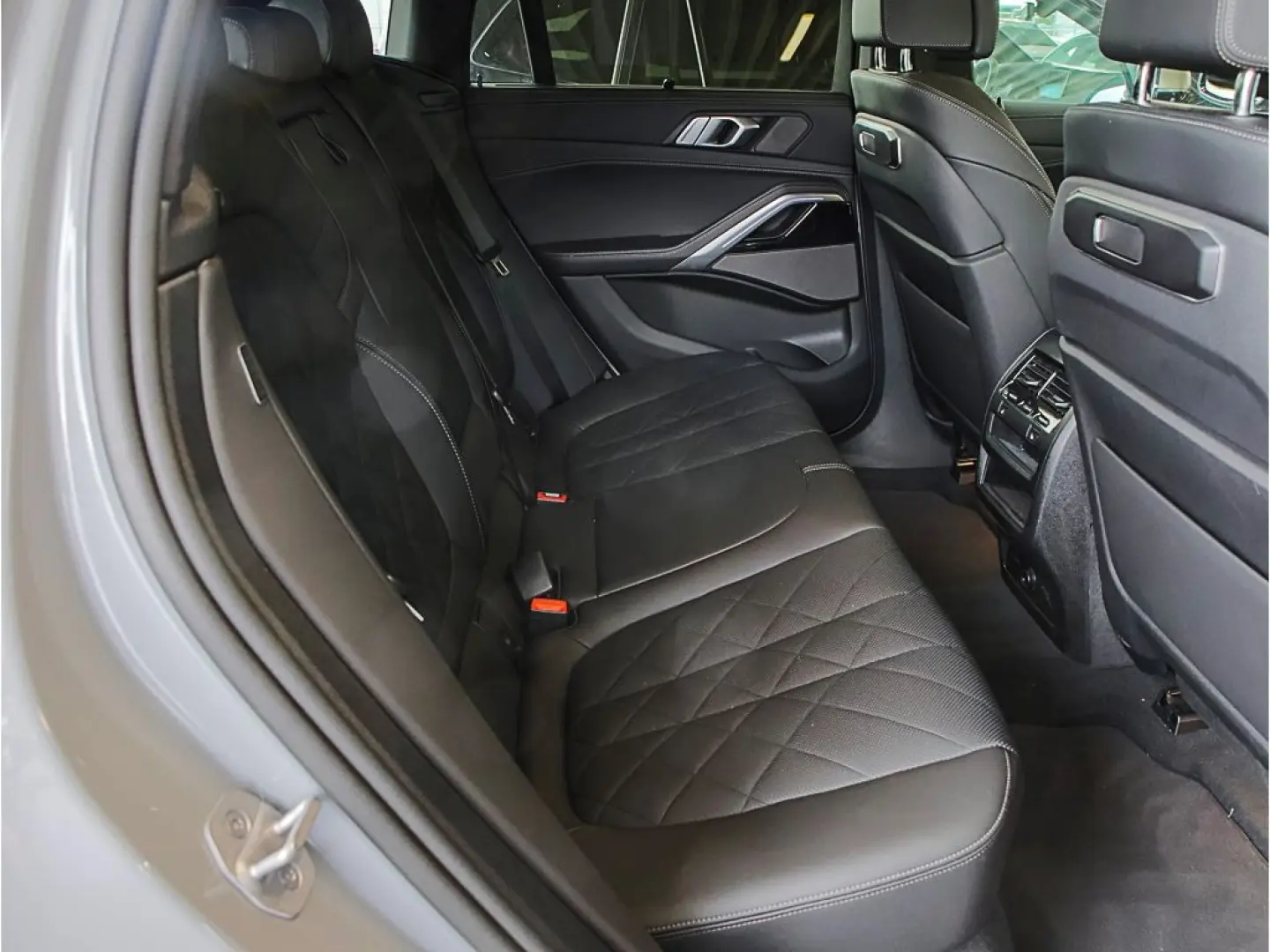 X6 30 d, M-Sport, DriveAssPro, ParkAssPro, Stand