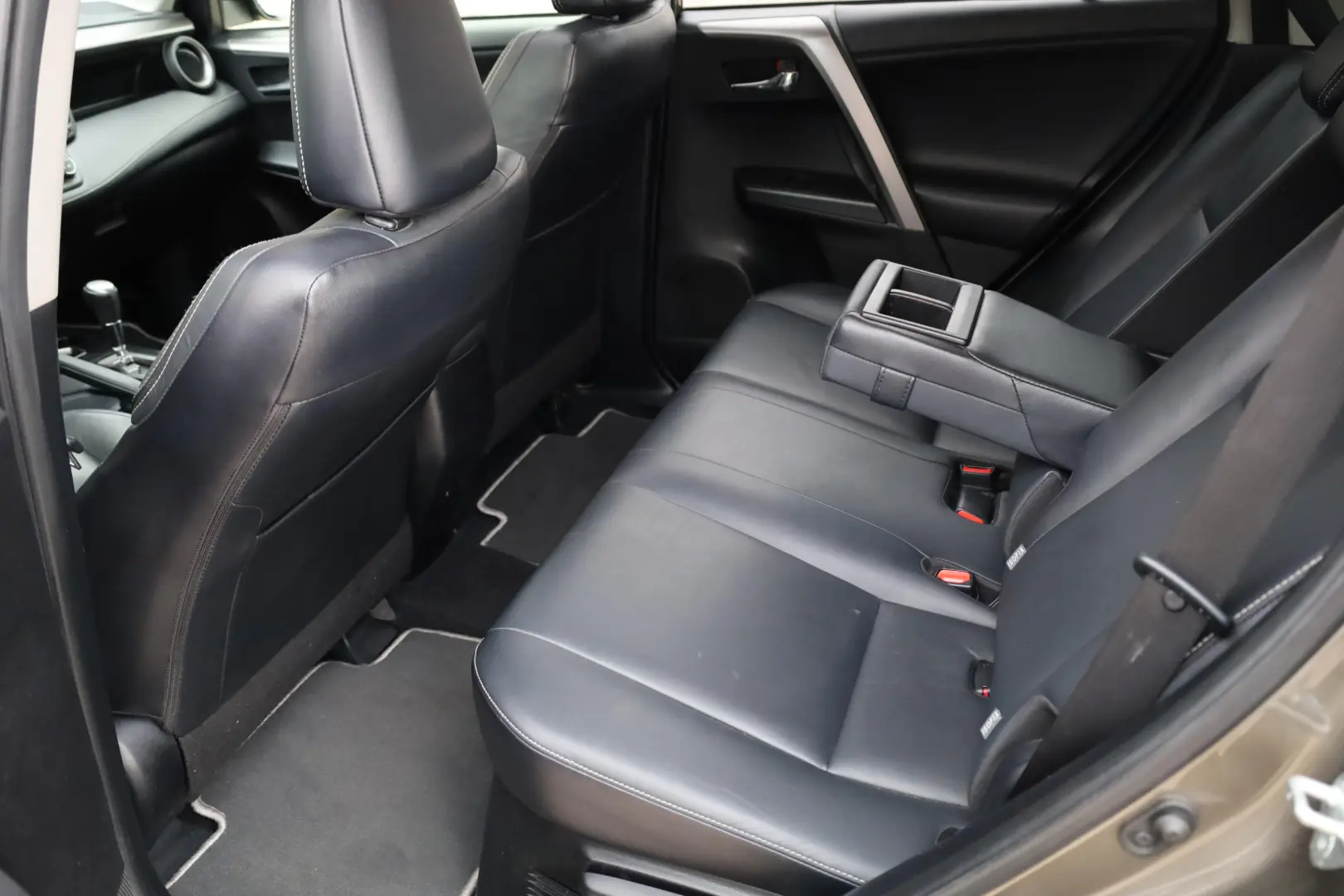 Toyota RAV4 2.5 VVT-i HSD 4x4 Luxury