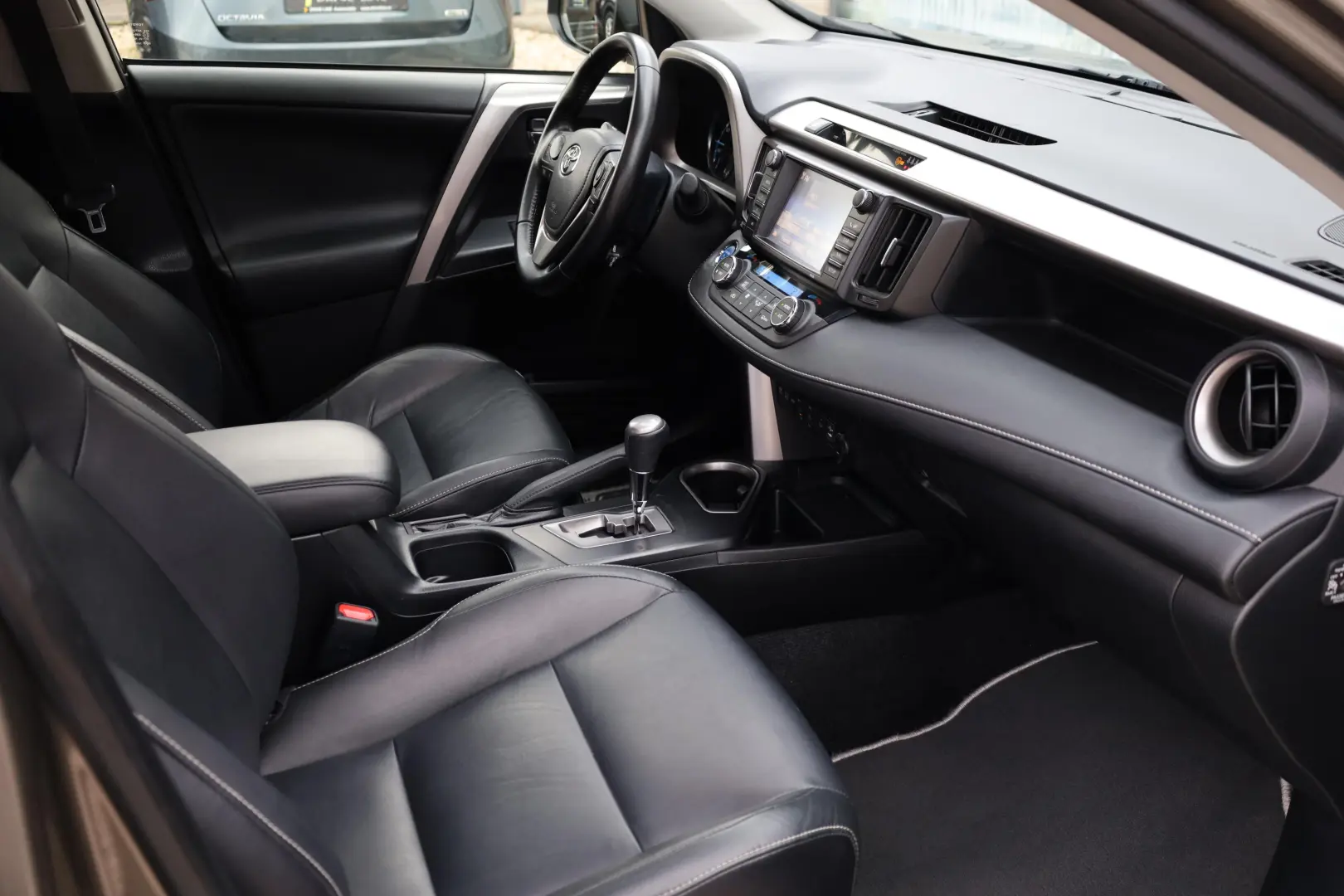 Toyota RAV4 2.5 VVT-i HSD 4x4 Luxury