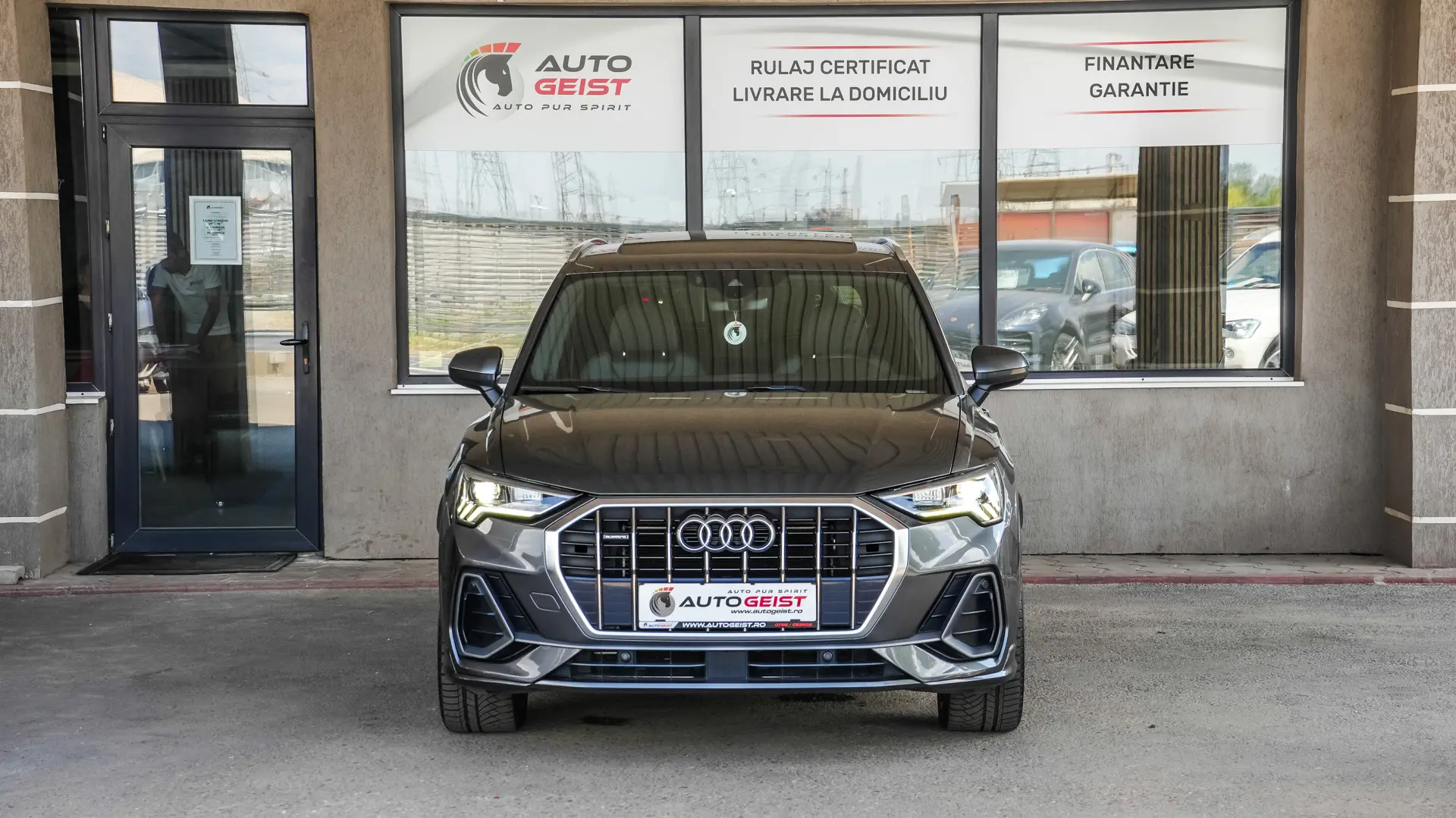 AUDI Q3 40 2.0TFSI S LINE
