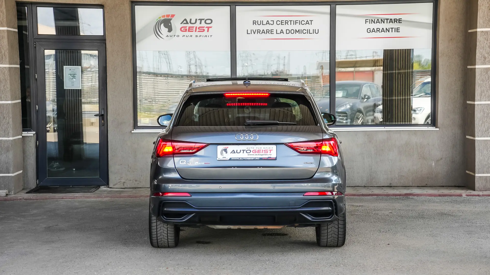 AUDI Q3 40 2.0TFSI S LINE