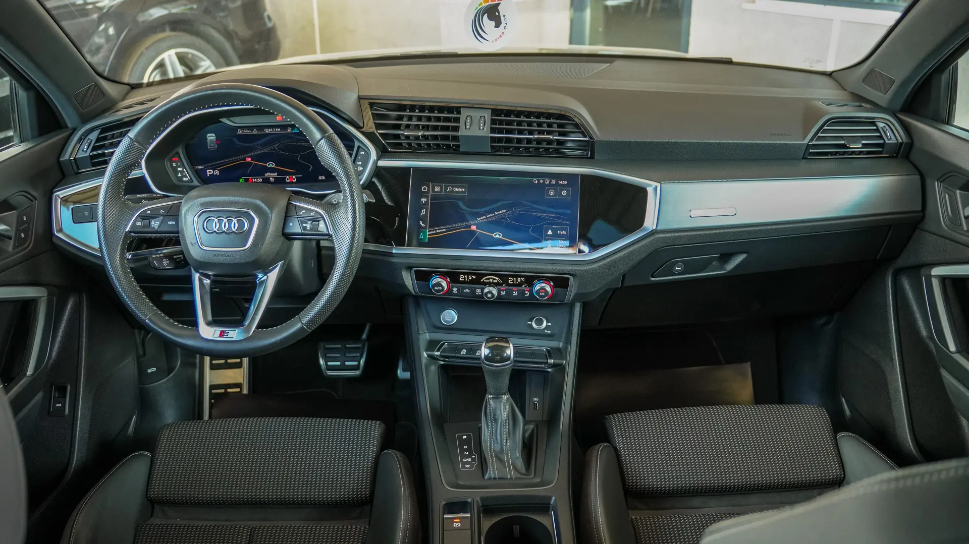 AUDI Q3 40 2.0TFSI S LINE