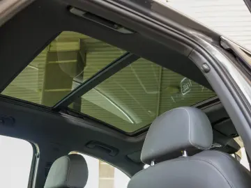 AUDI Q3 40 2.0TFSI S LINE