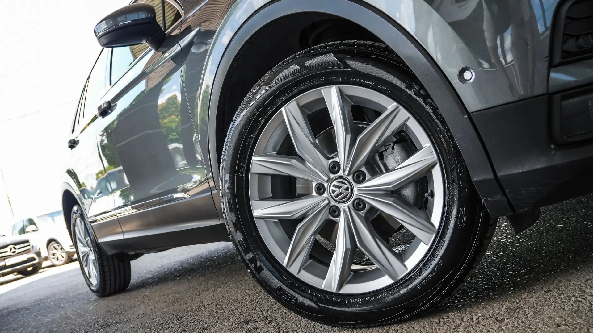 VW TIGUAN