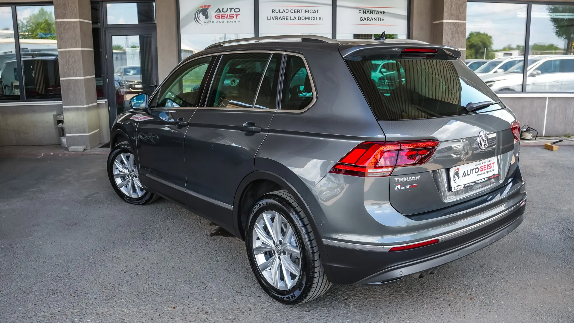 VW TIGUAN