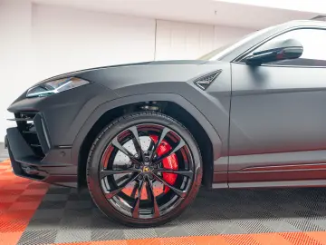 Lamborghini Urus S / Garantie / Leasing