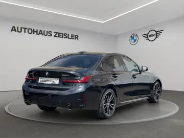 330i xDrive Limousine M SPORTPAKET *9tkm* Leder 