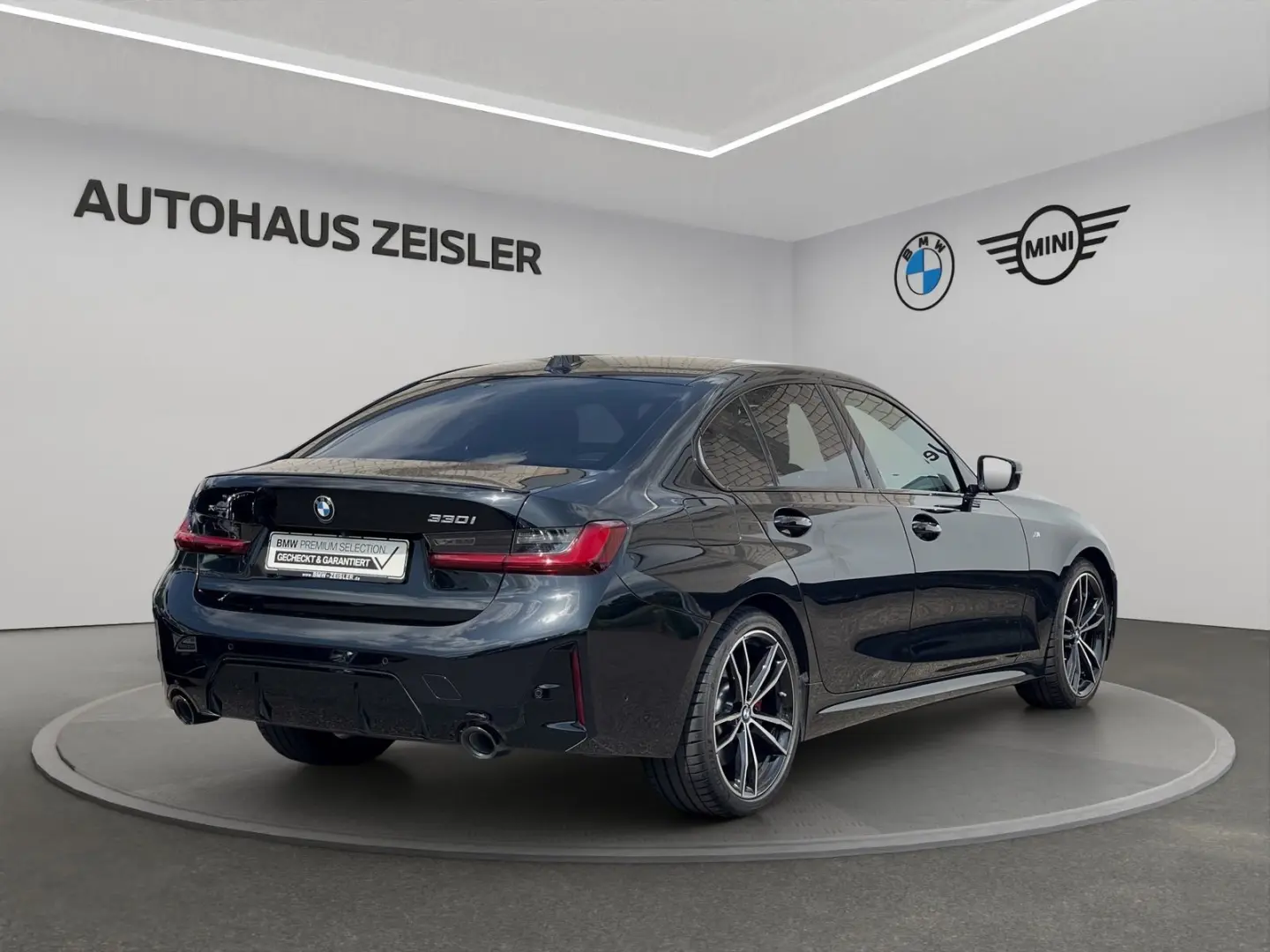 330i xDrive Limousine M SPORTPAKET *9tkm* Leder 