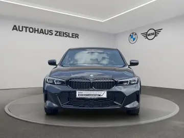 330i xDrive Limousine M SPORTPAKET *9tkm* Leder 