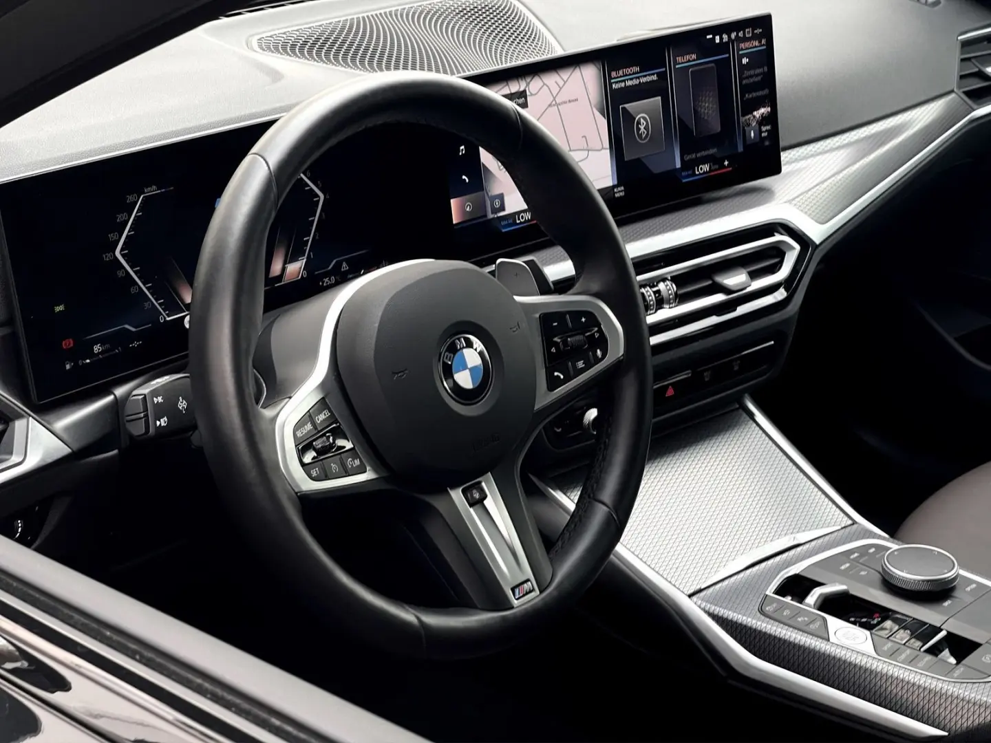 330i xDrive Limousine M SPORTPAKET *9tkm* Leder 