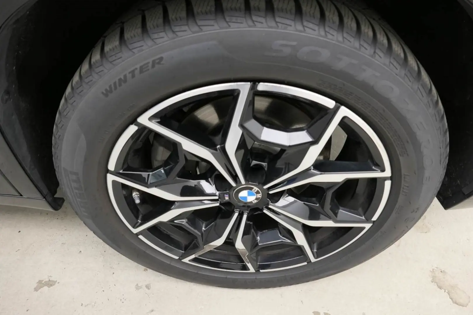 X4 xDrive30i M SPORTPAKET+AHK+HEAD UP+DR.ASS.PRO