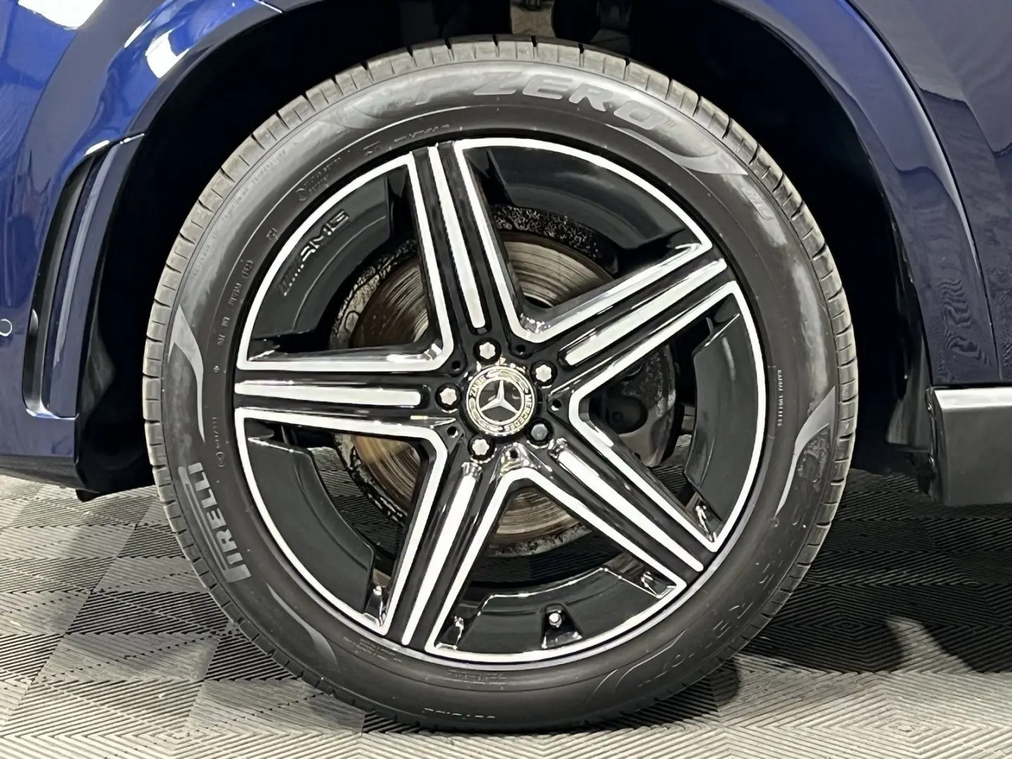 GLE 400 d AMG MultiKontur+Memory+Trittbretter !!