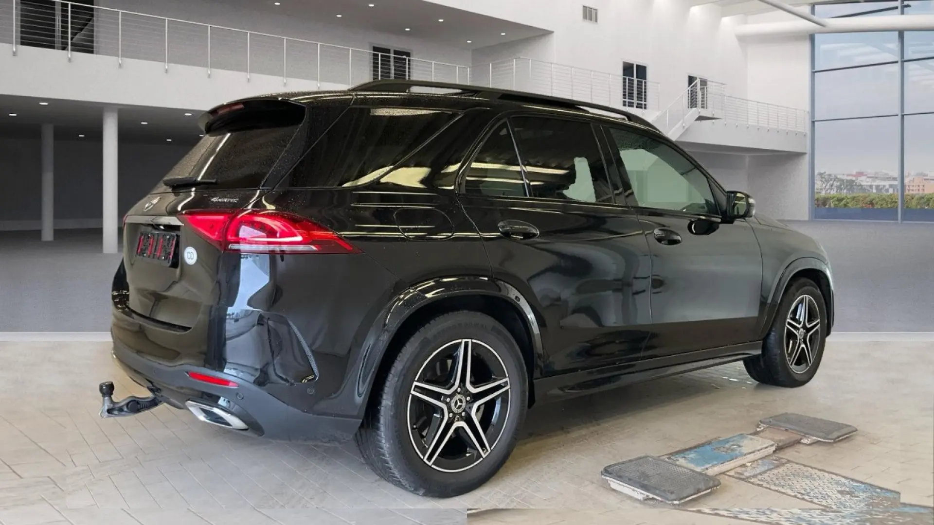 GLE 350 d+AMG+NIGHT+AHK+BURMESTER+360+PANO+MULTI
