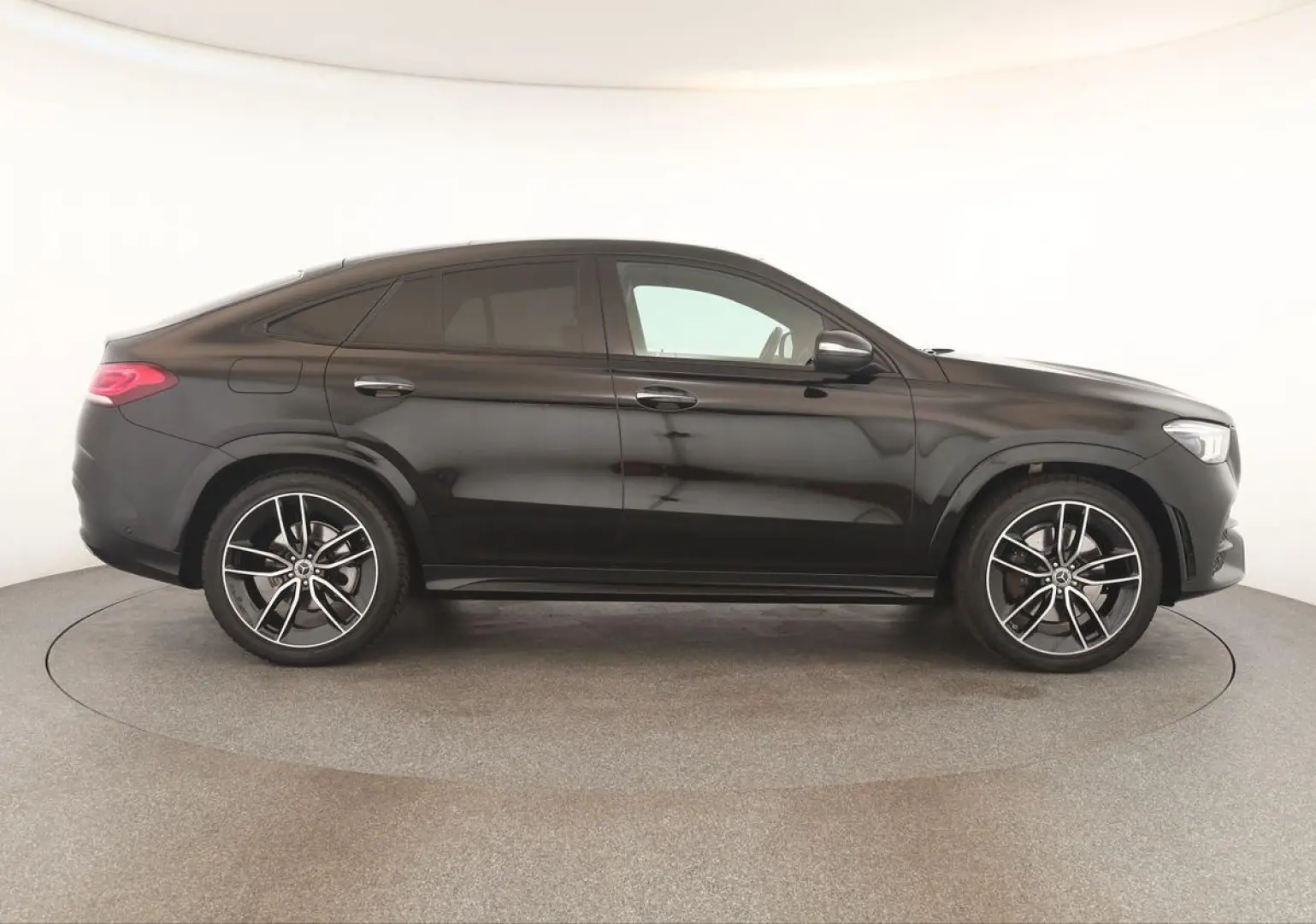 GLE 400 d 4M Coupé AMG AIRMATIC Pano Kam AHK 22