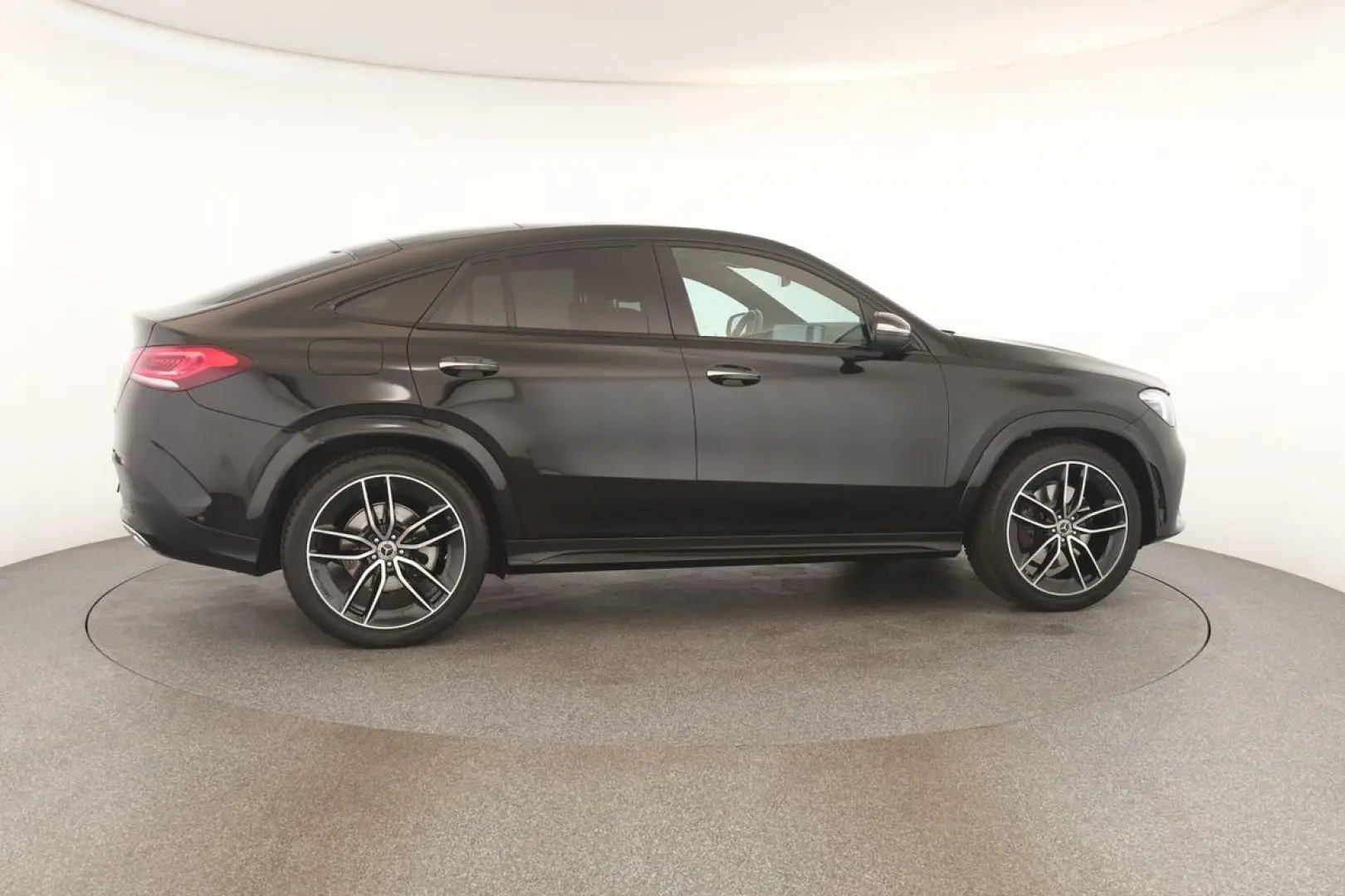 GLE 400 d 4M Coupé AMG AIRMATIC Pano Kam AHK 22