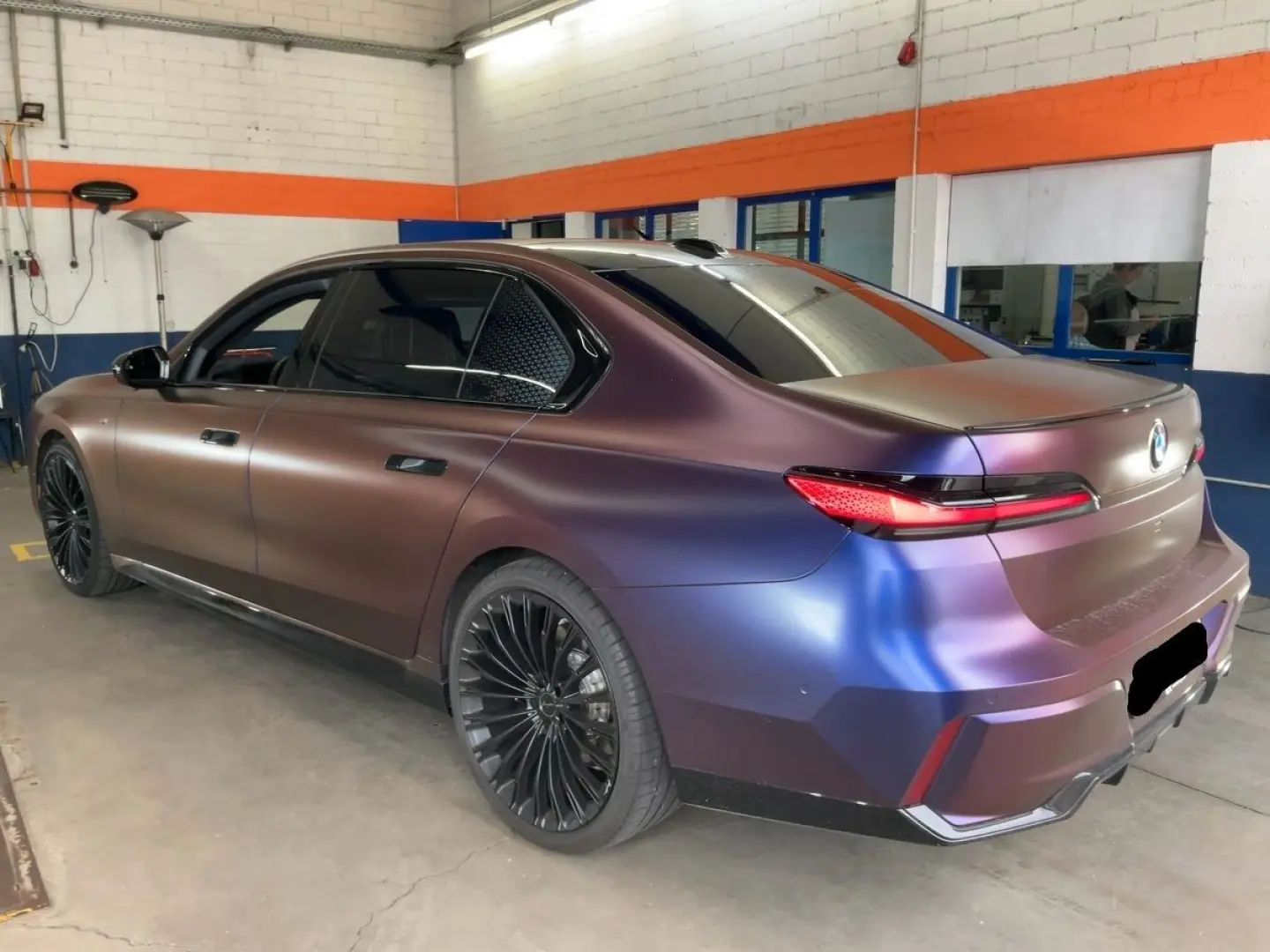 740d xDrive M Sport Pro B&W PANO HUD STANDHEIZUN
