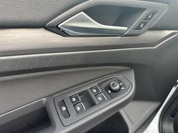Volkswagen Golf 2.0 TDI DSG Style