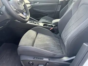 Volkswagen Golf 2.0 TDI DSG Style