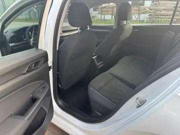 Volkswagen Golf 2.0 TDI DSG Style