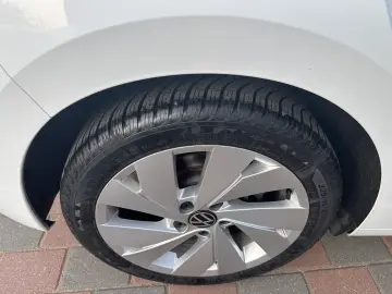 Volkswagen Golf 2.0 TDI DSG Style